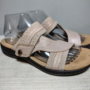 Clarks Collection Women's Beige Leather Comfort Slide Sandals Size 7.5